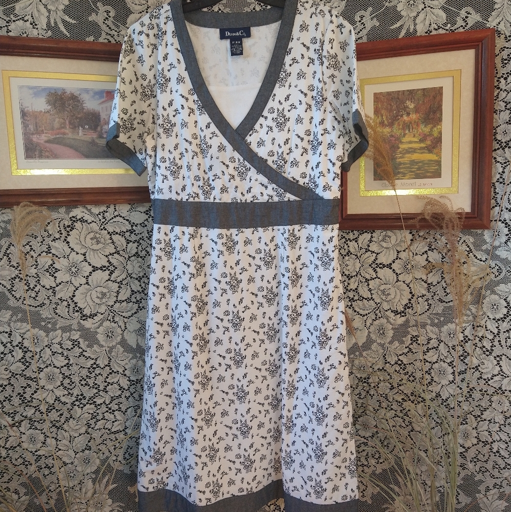 Denim&Co white with black lightweight cotton dress floral print grey denim trim